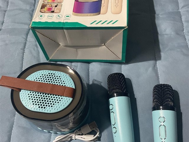 Mini altavoz inalámbrico con micrófono de karaoke